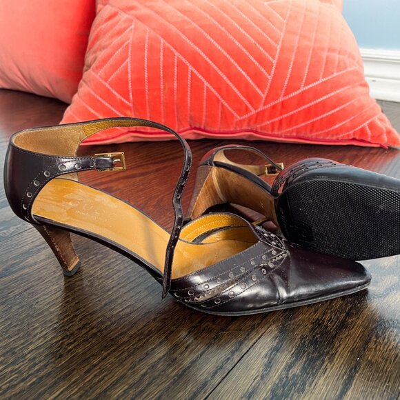 Gucci Designer 3” Heels, Pointed-Toe, Rich Brown Leather - Picture 2 of 6